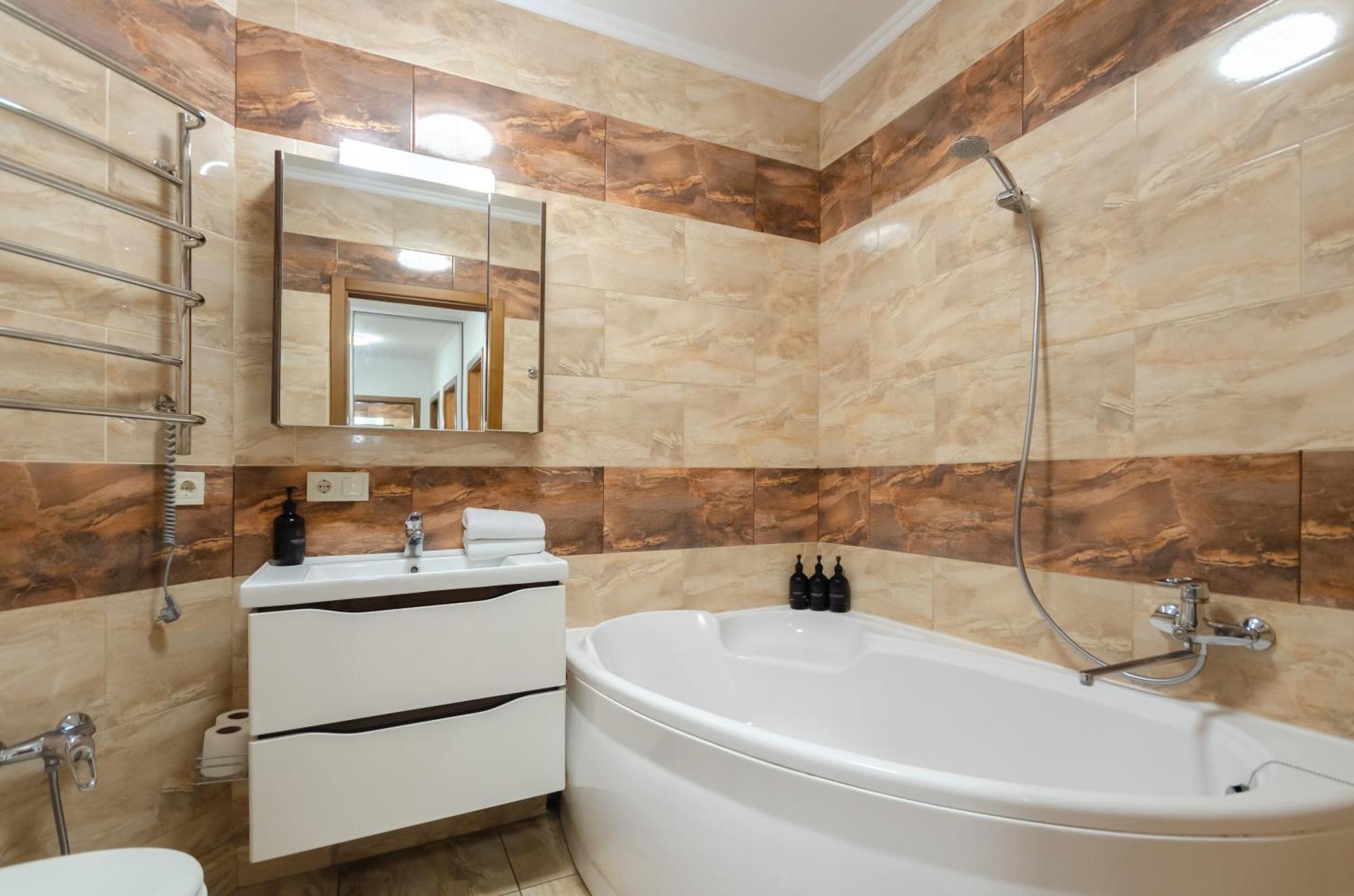 Petrovdom 7-27 In Rc Kvartet Cozy Apartment Nearby With Central Railway Station Kiev Bagian luar foto