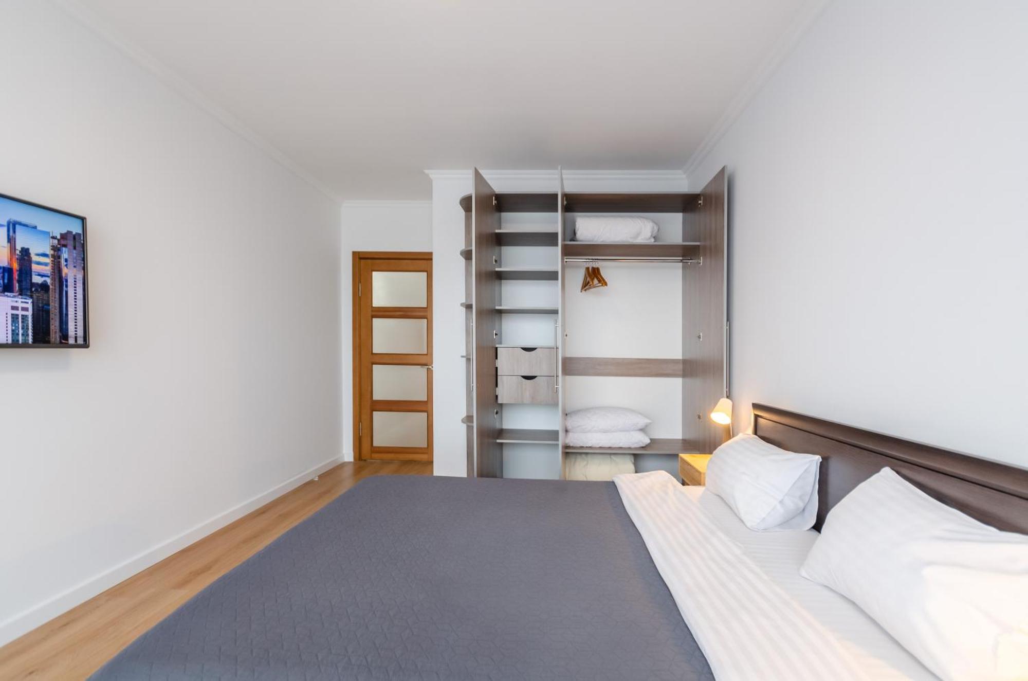 Petrovdom 7-27 In Rc Kvartet Cozy Apartment Nearby With Central Railway Station Kiev Bagian luar foto