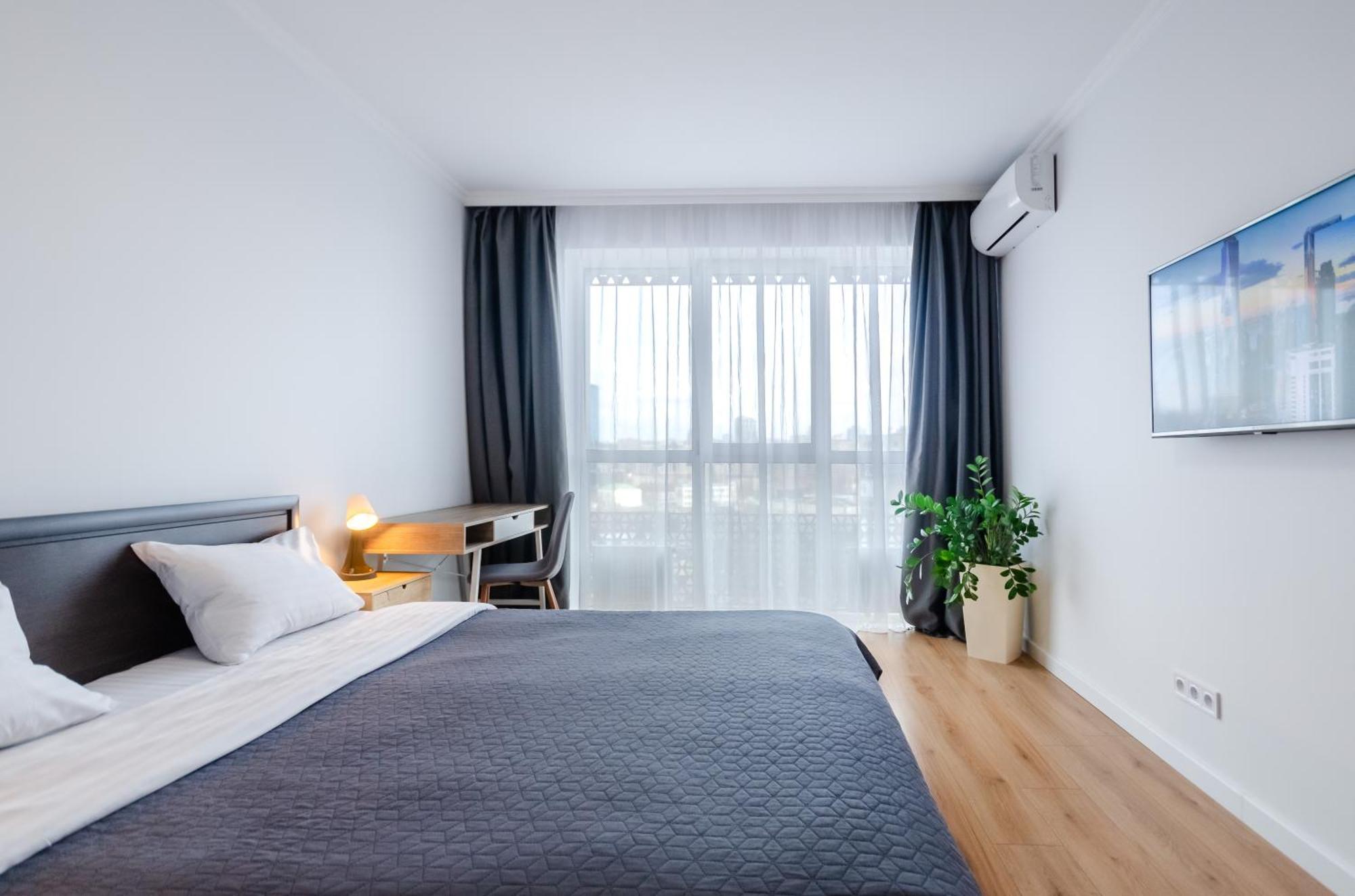 Petrovdom 7-27 In Rc Kvartet Cozy Apartment Nearby With Central Railway Station Kiev Bagian luar foto